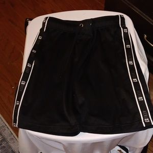 Mens M black Aero shorts